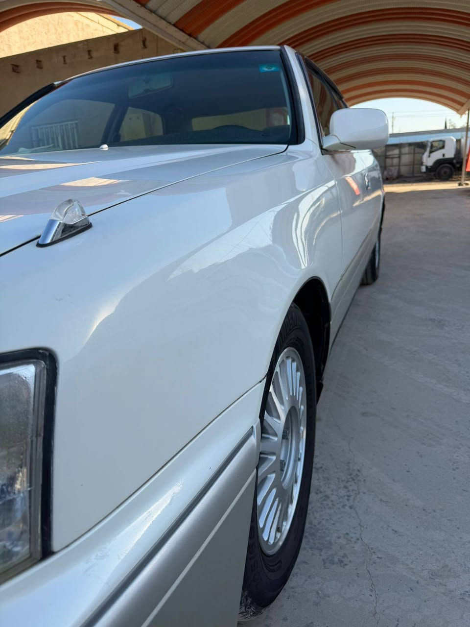 السلام عليكم من رخصه مدير لكروب الادمن المحترم 

راس ثور فلات 
جديده بمعنه الكلمه جاهزه من كل النواحي 
سياره مال بيت ستخدام شخصي 
تخم تاير جديد تايلندي باتري جديد 
اريل كهربائي 
شاشه وكامره خلفيه 
سنتر لوك 
لايت زنون بلاد 
لايتات ابو عيون 
مكينه وكير ٣٠٠٠ ستوني جادهن صار ٢٠ يوم 
حداديه ١٠٠/١٠٠ 
مسجل سستم سماعات درجه اولى 
حجر صالنصه بيه سياره من تشتغل ماكو كل صوت 
رقم ذي قار أصولي رقم انكليزي بسمي السياره 
شاصي ٥٥ السياره جاهزه من كل النواحي 
سنويه هزه جديده 
سياره ترايك ١٨٠ 
لا كص ولا ضربه ولا دحچه 
وكلشي موجود بسوك 
الاتصال ع الرقم ***********
