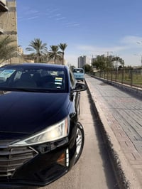 النترا أسود • بدون حوادث • نص فل