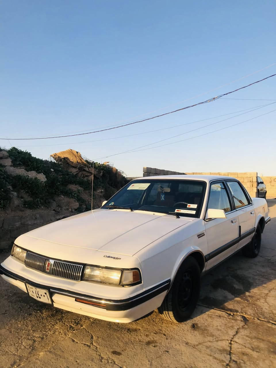 سلام عليكم : اولدز مديل 90 سياره جائزه من كلشي صبغ فقط عقجين مال تقحيل مكينه كير تدفئه تبريد صدره نضيف طخم تاير منضومت زينون سستم سمعات شاشه كاربون بانزين او بسمنه شرط التحويل : سعر ٤٠ بيه مجال : العنوان موصل شارع بغداد : رقم التلفون *********** / ***********
