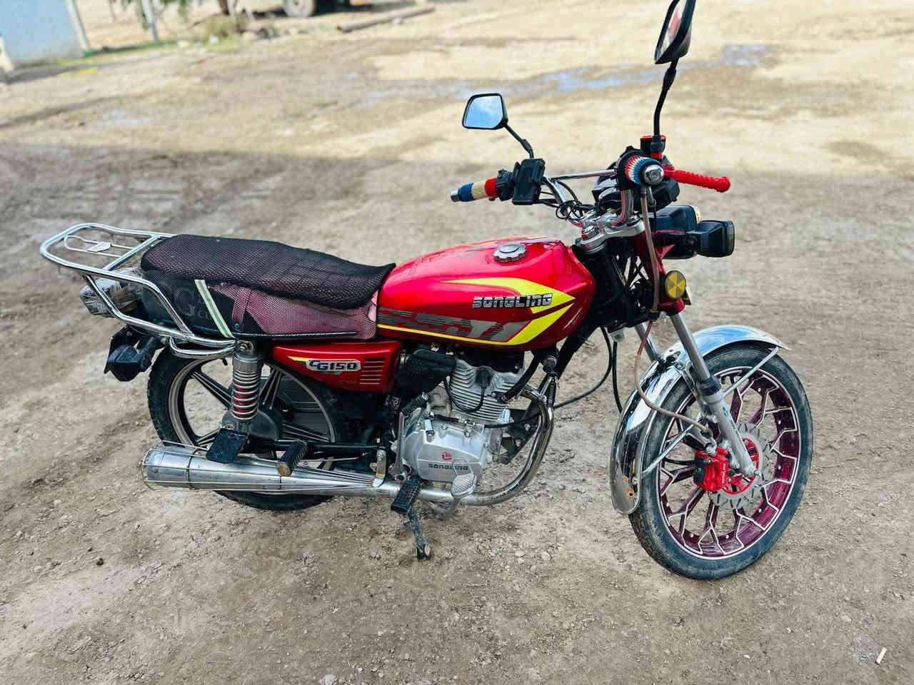 سلام عليكم موطور البيع سونك 2024السعر 675وبيه مجال مكان القياره الجدعه موطور مايعوزو شي شقل وطلع ***********
