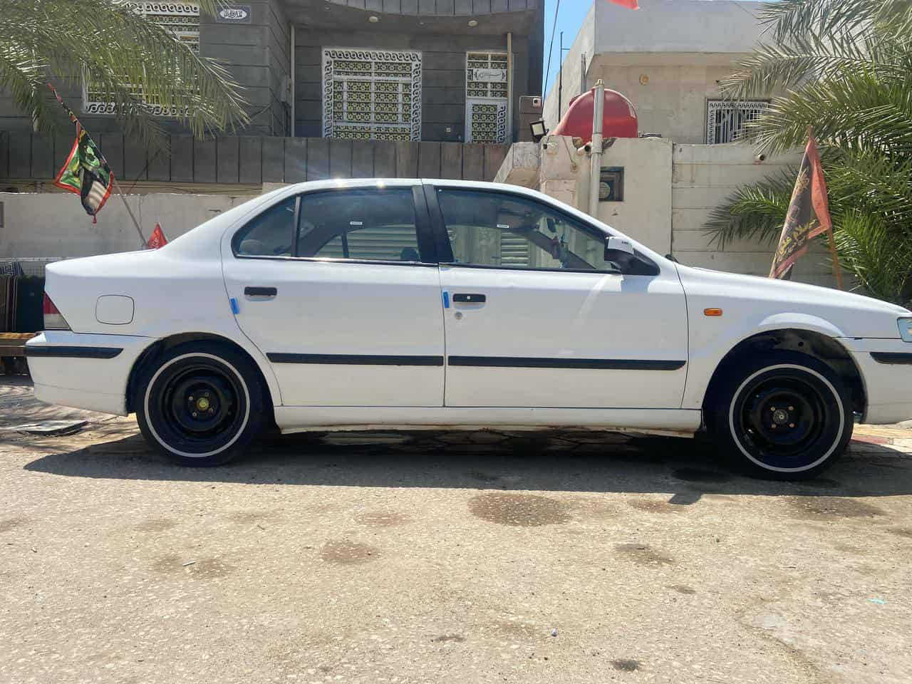 السلام عليكم سمند موديل 11سيارة جاهزة للاخيرتحويرة 14جديدة كلة تخم ويل وتايرات جديدة وحدادية مكينة خير من الله كير فرنسي بلجيس رقم بابل  دولي شرط المداورالسعر 40عنوان بابل الشراي يتصل *********** ويدلل وبيها مجال
