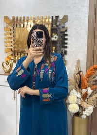 جلابة مطرزة • كريب ممتاز • مقاسات L/XL/XXL