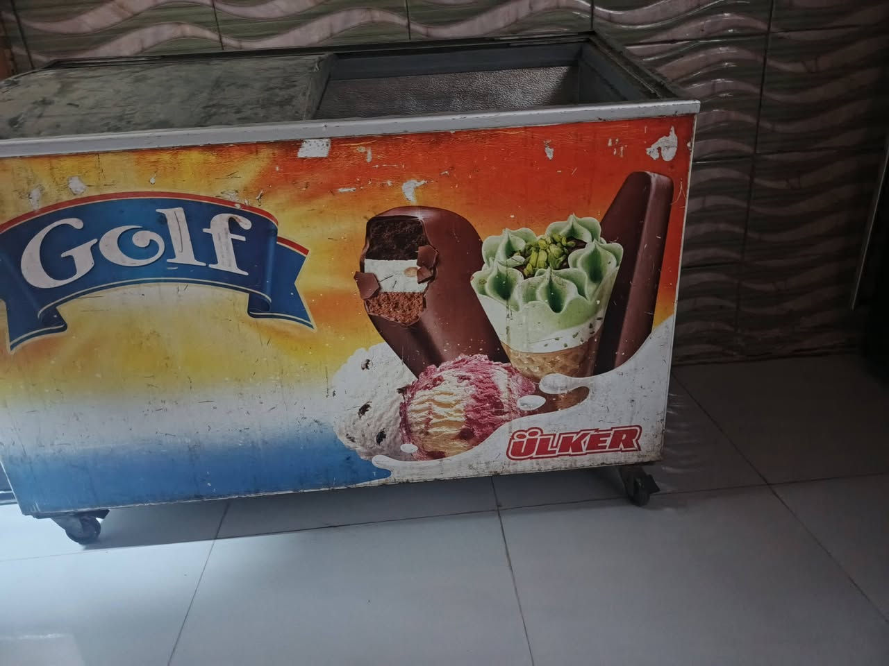 اغراض مطعم للبيع بسعر مناسب مستعجل للاستفسار الاتصال على الرقم*********** يوجد واتساب
