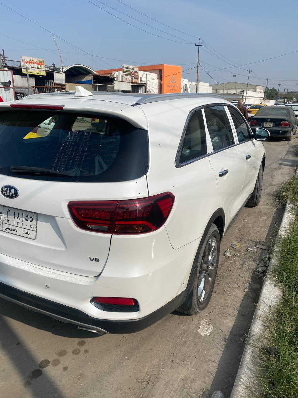 سورنتو مديل ١٩ فول خليجي بيها باب وره سايق امبدل اوجاملخ خلفي صبغ عله كد شبر او باب صدر صبغ إصبعين سعر ٢٢٥ او بيها مجال بصيط مكانها سيديه ***********
