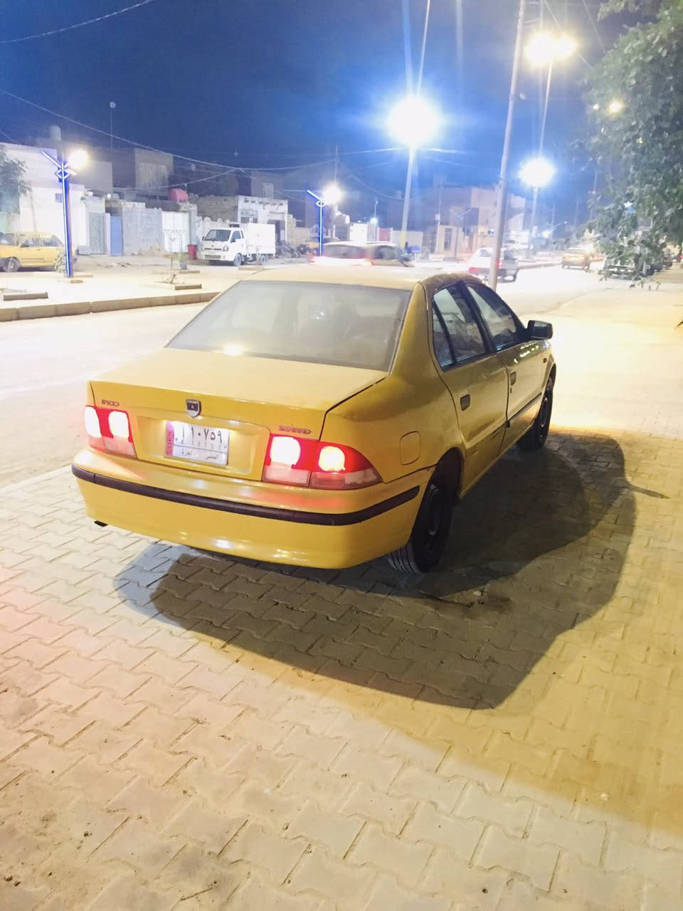 سمند 2011  محولبه خفيف مال جناي كله جديده 
بسمي محرك كير كفاله 
مصفره وجاهزه مامشتمه ريحت العبري 
بيه نواقص بسيطات  بيه باب مبدل بواحد اصلي 
ب35 ورقه وبيه مجال  
***********
