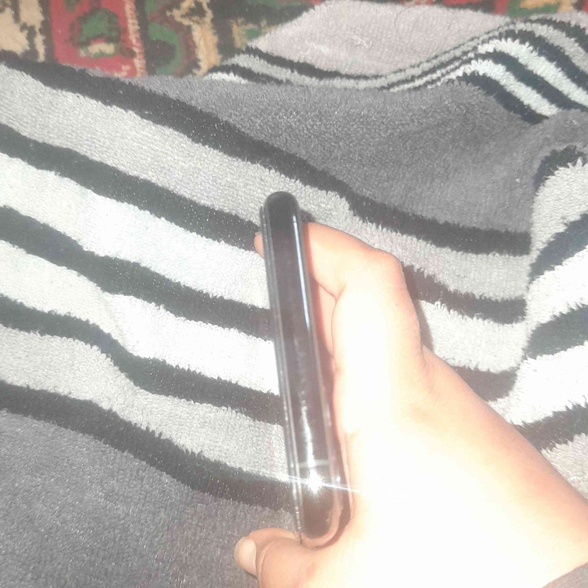 سلام عليكم ايفون اليدعش برو ماكس جهاز نضيف نضافه 95
ما مبدل اي شي بطاريه بلاديه 75 جهاز جان مضموم وهسه ريد بيعه سعر خاص او تصال علا رقم ‎0789 349 8178
