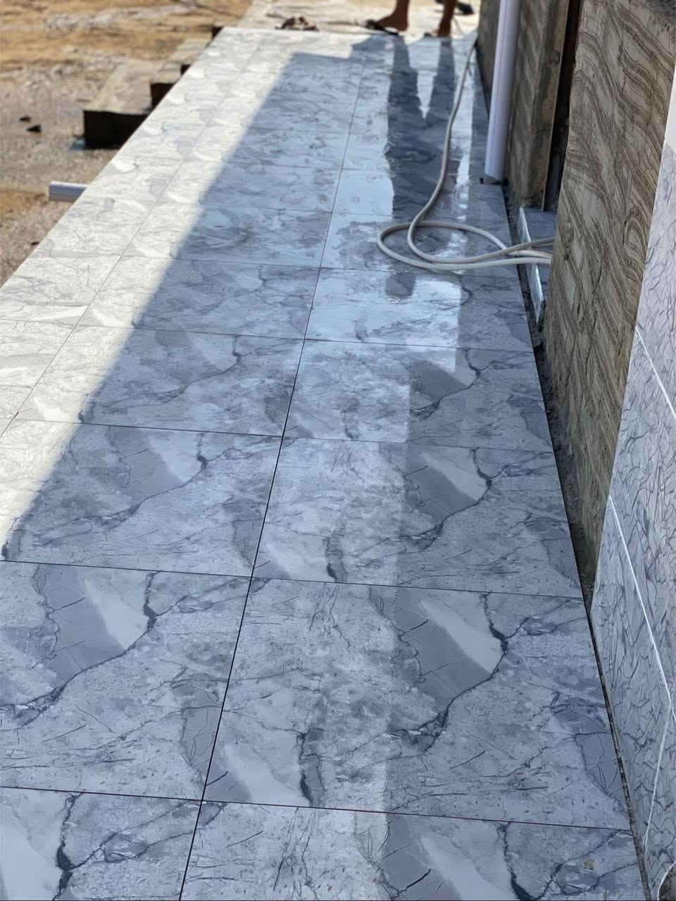 السلام عليكم خلفه سيراميك متفرغ جدران ورضيه ***********
