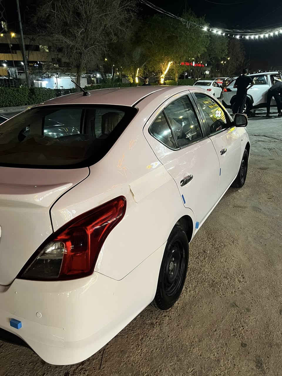 السلام عليكم نيسان سني هندي ٢٠١٨السيارة ماشيه ١٠٩الف km  
رقمها يخبل شبه مميز
فقط تبديل جاملغ امامي وبيها تكحيلات وسونار موضح بالصوره 
منضومه بانزين كلها جديد 
تخم تاير جديد 
باتري جديد 
السيارة انظف من الصوره سيارة حلوه مال جناي
تجي تشوف السيارة تعجبك سياره حلوه ونظيفه 
نقصها فقط دبل امامي جهت السايق سيارة ربع متصرف عليها 
السعر ٩٧ وبيها مجال قليل سعر ما اقطع بالتليفون تجي تشوف السيارة تقتنع بيها تعجبك عيوني الك 
عنواني بغداد الطالبيه او البنوك 
***********
***********
حسين العبادي
