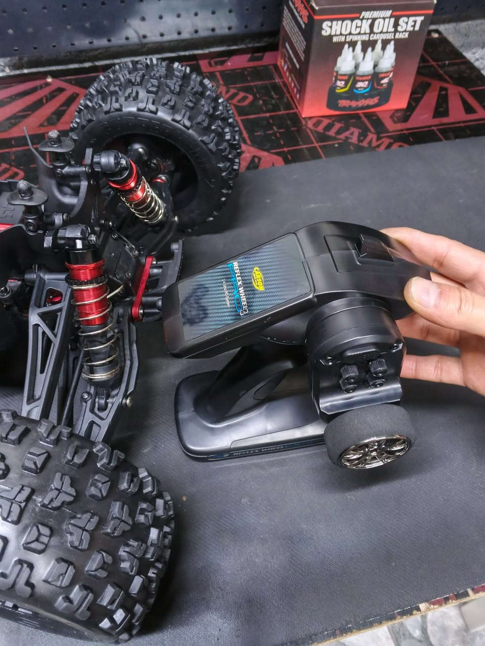 السلام عليكم للبيع arrma kraton V5 1/8السياره نضيفه مسويلها سيرفس كامل السعر 650 الف


**إذا كنت صاحب هذا الإعلان وتريد حذفه لأي سبب، رجاءا أرسل رسالة إلى الدعم الفني**