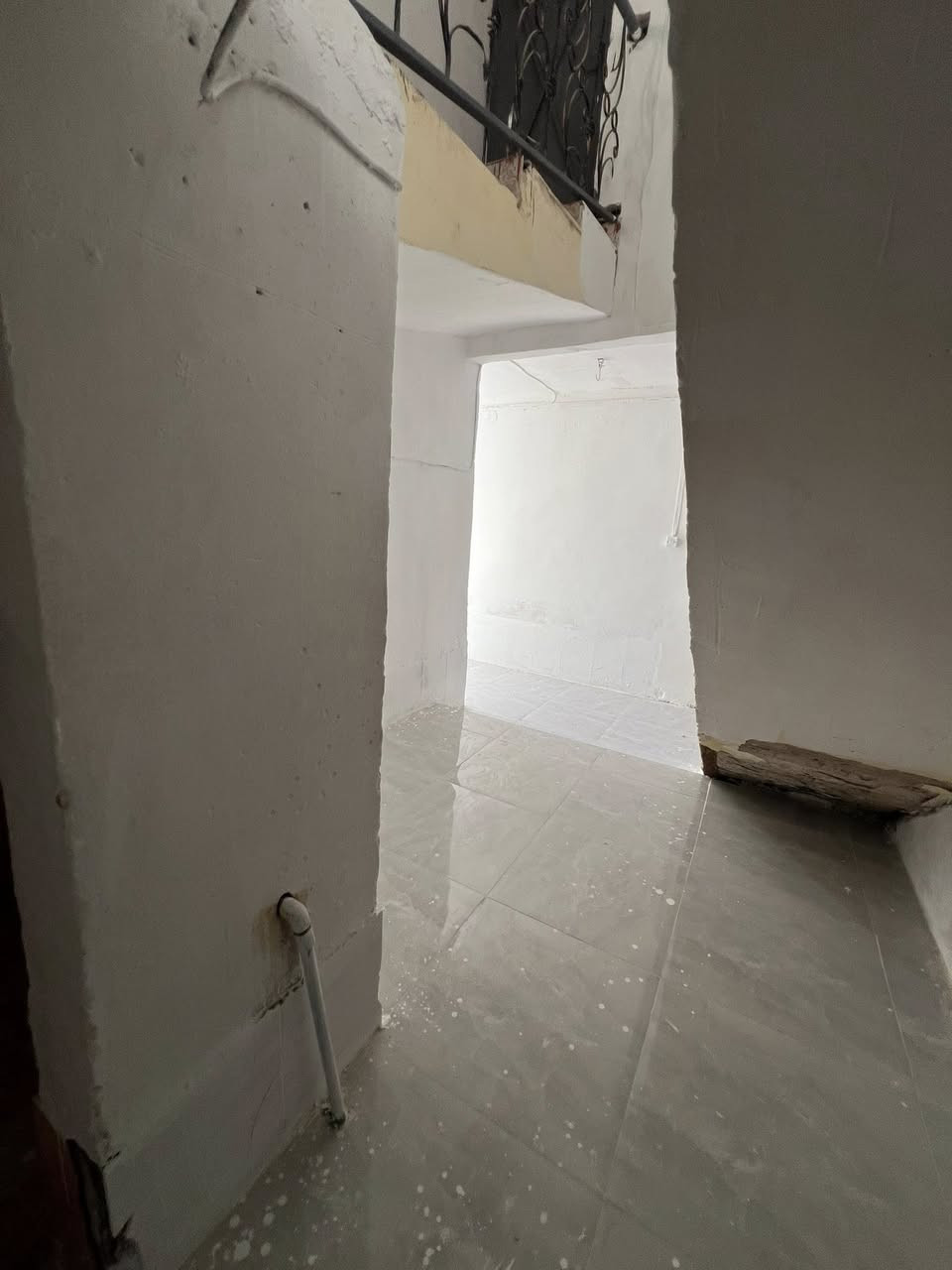 دار المساحة 100م طابو زراعي سند 25اقرار محكمة 
يحتوي على استقبال مطبخ صالة غرفة نوم 2 صحيات داخلية وخارجية 
السعر 25 مع المجال 
العنوان كربلاء العطيشي حي عصام قرب المدرسة 

للأستفسار أتصال ***********
