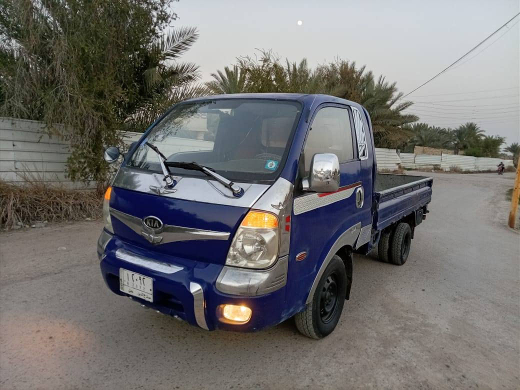 السلام عليكم للبيع كيا موديل 2006 رقم صلاح الدين محرك جديد كير اكسن شواصي مكفولات  تبريد شقال سياره جاهز من كلشي عنوان بغداد تاجي شراي يتصل ***********
