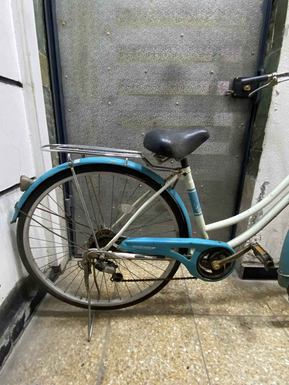 بايسكل
Wood note

كير ٤ سرع ولايت داينمو ويه فرة التاير نضيفه متروكة 

حجم ٢٧ للبيع مكاني المنصور 

سعرها 

١٢٠ الف وبيها مجال

درجة اولى مختمه ختم الشركة كلها بلاديه كامله مابيها نقص استاند شغال وبريكات شغاله

رقم ***********
