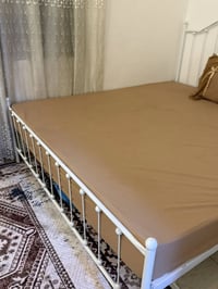 سرير نفرين • واسط • قابل تفاوض