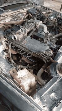 من رخصه الادمن تم تبديل كازكيت بي ام 735 مكينه 35 والعمل موجود داخل الفديو من اول مانفتحت السيارة الي مابعد اكمال السيارة المكان الرمادي الجزيرة شارع الجراشي قرب دار الضيافه *********** باداره ابو احمد أبو أحمد النعيمي
