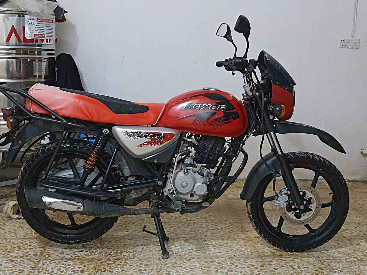 سلام عليكم ورحمة الله وبركاتة
دراجه بوكسر جبلي موديل 2020للبيع السعر مليون و100وبيها مجال 
المحرك مامفتوح اوراق كامله اصلي 
شرط ماتمد ايدك عليها دراجه مال جناي 
محتاج واريد ابيعها 
مكفوله من كلشي اي نقص مابيها 
العنوان ديالى قزانية وهاذا رقمي ***********
