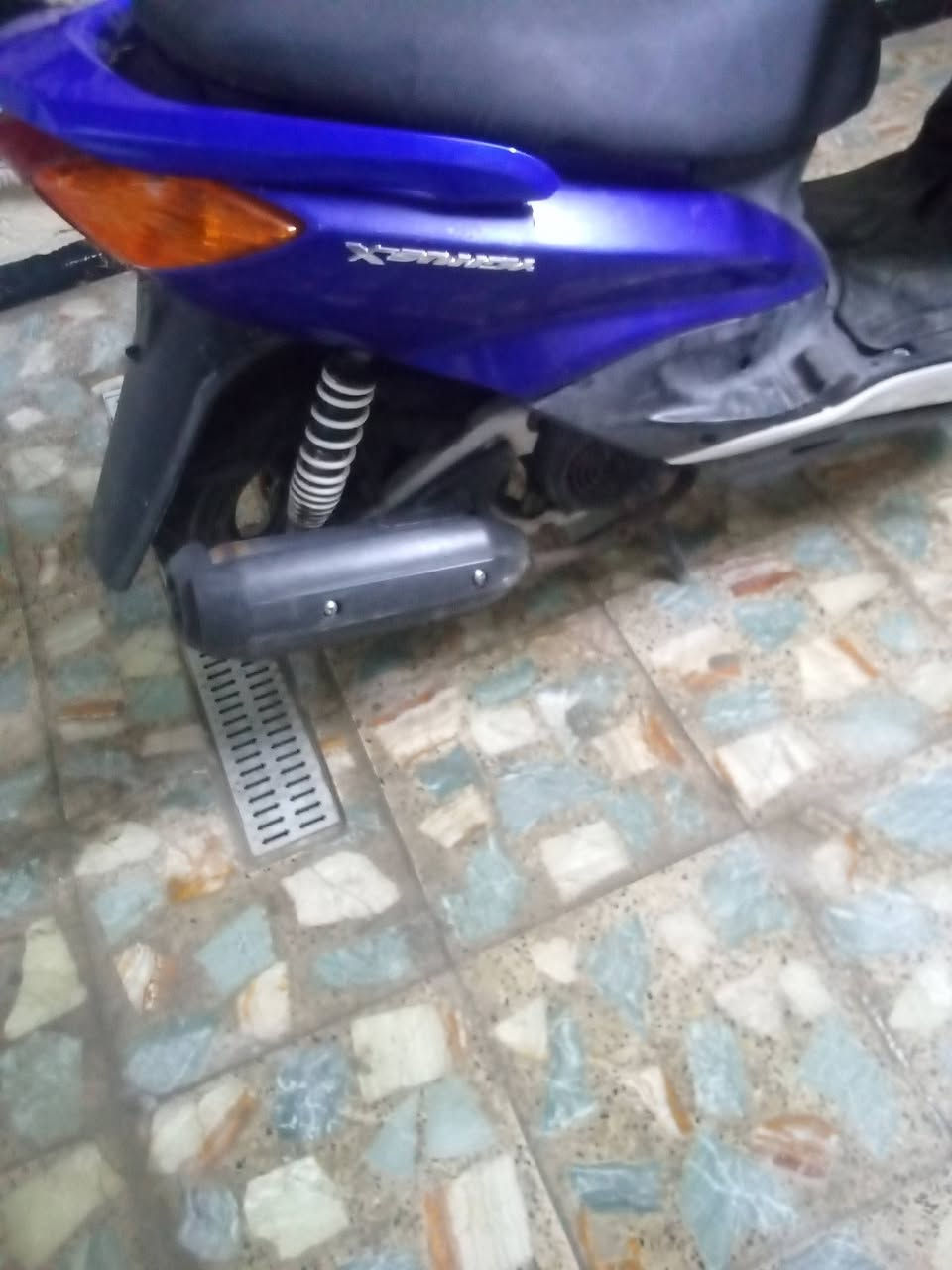 السلام عليكم دراجه سكنس للبيع شراء يخابرني سعر 450 بيها مجال ***********
