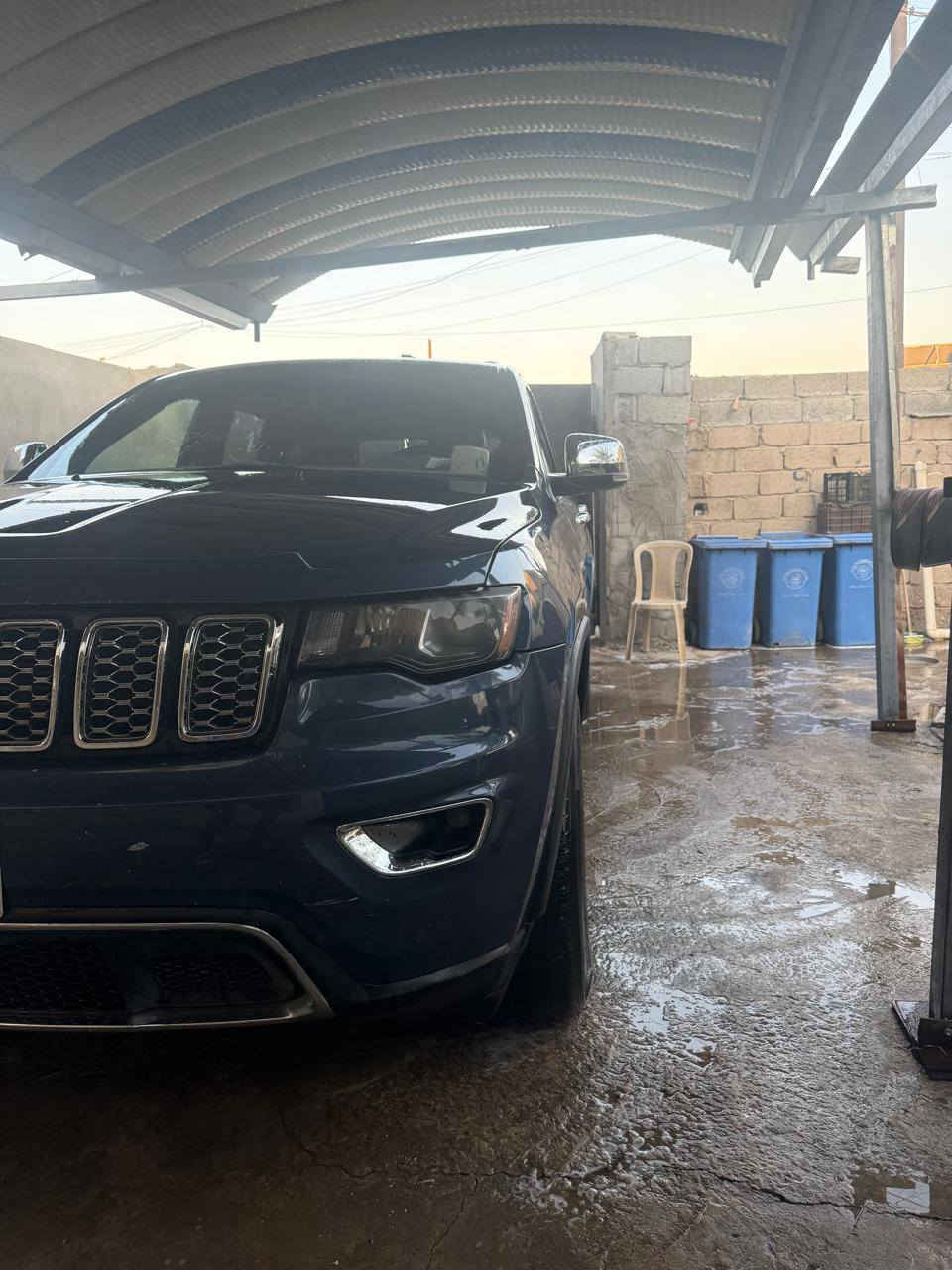 السلام عليكم
جيب جراند شروكي موديل 2020
فول عده الجكات
السعر 22,000
وبيها مجال قليل
ماشيه 64الف ميل
حادثها 5قطع
بدون دواخل
الاستفسار 
***********
