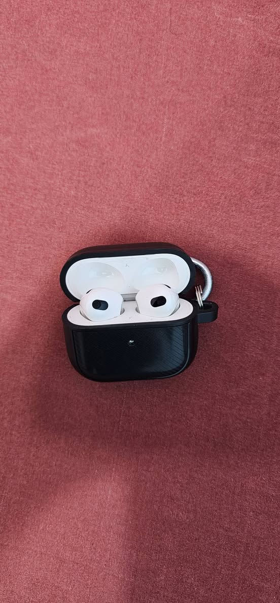 اير بود الجيل الثالث مستخدمه قليل نظيفة جدا جدا 
بغداد 
التواصل على الخاص


**إذا كنت صاحب هذا الإعلان وتريد حذفه لأي سبب، رجاءا أرسل رسالة إلى الدعم الفني**