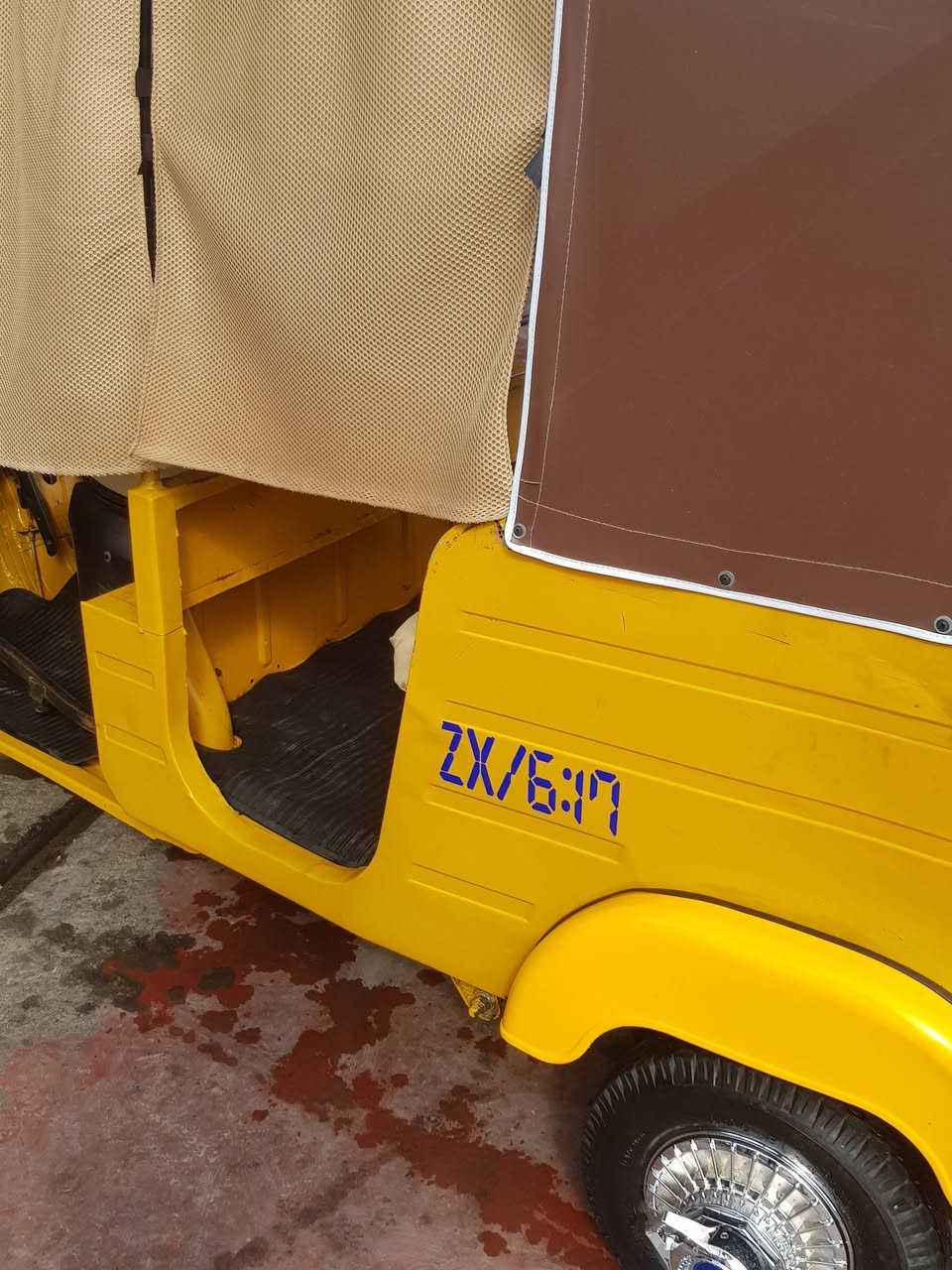 السلام عليكم 2019 شهر 4 أوراق اصوليه كبل ترقم كامله من كلشي كهربائيات فول كلها شغاله لا تبخير ولا تنقيص دوس معمره ومصبوغه شرط كبل لشارع 4500 وبيها مجال بغداد الحسينيه *********** للعلم تايرات جدد وباتري جديد
