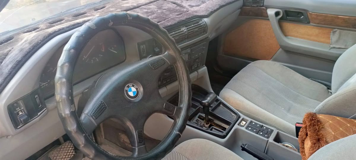 للبيع BMW
محرك شرط نوع مسكر
تبريد ثلج 
الحجم 520
كير اوتوماتيك 
جوم كهرباء
ويل نحلة 
رقم كركوك الماني شرط التحويل 

العنوان موصل حي الانتصار 

رقم الهاتف *********** اتصل 

السعررر 45 وبيها مجال
