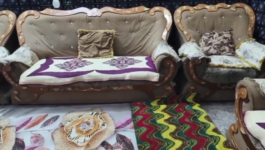 السلام عليكم
تخم للبيع نجارة عراقي
وشاشه الشراي يتصل ع الرقم ***********
