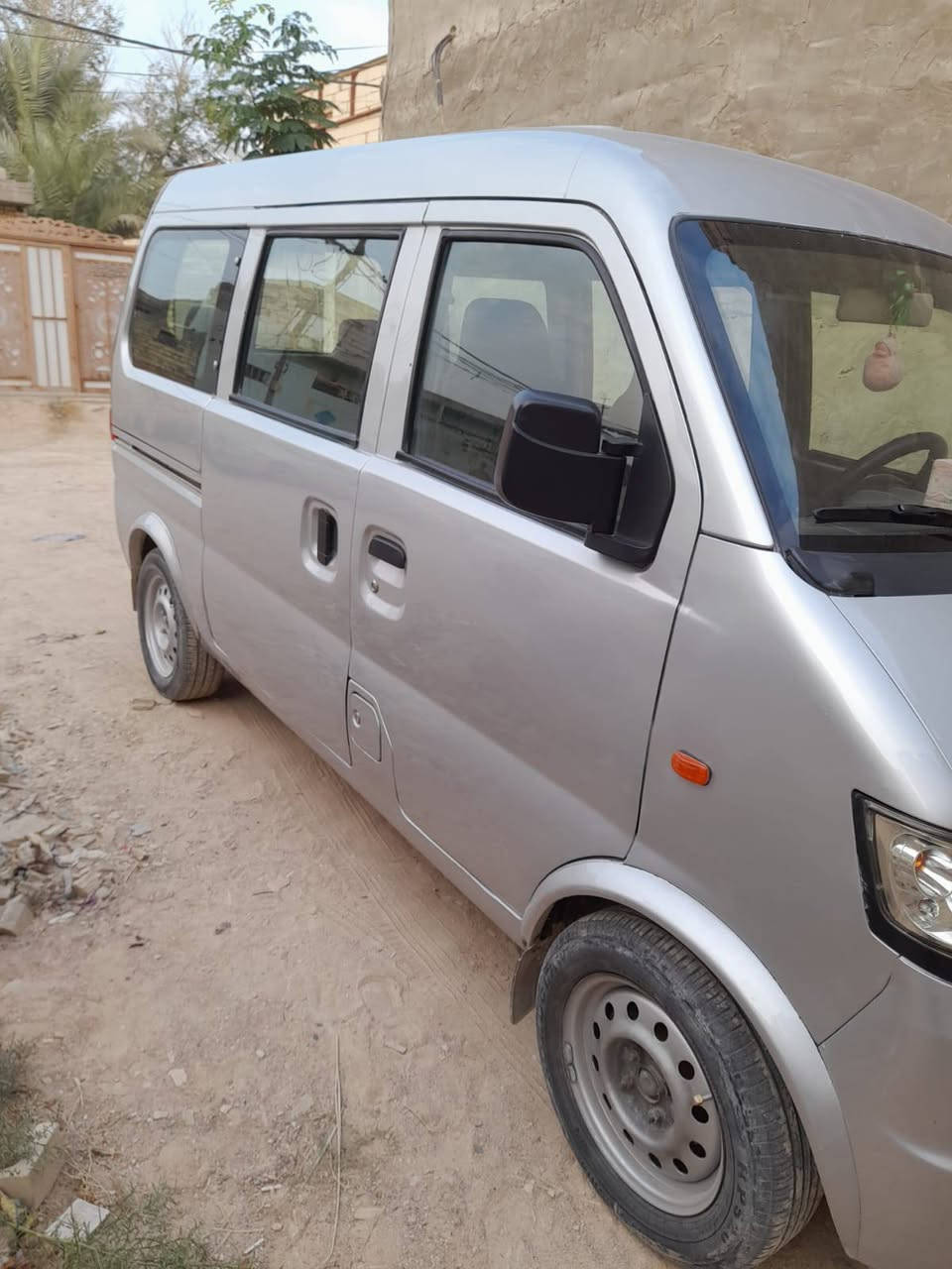 سيارة كنو ٧راكب موديل ٢٠١٢نجف للبيع او مراوس ب اوتوماتيك سنويه نافذه السعر ٣٠ ورقة وبيه مجال العنوان نجف كوفه موبايل ***********
