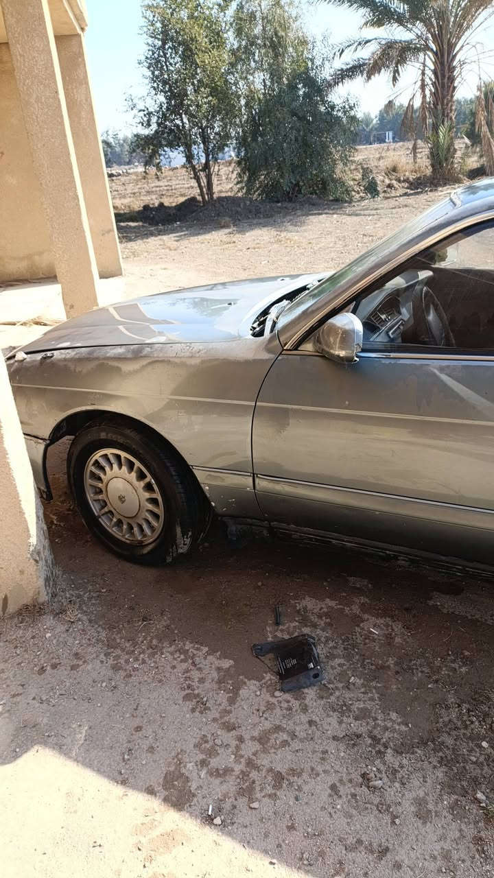 للبيع سياره تيوتا بطه موديل 93متصل رقم كربلاء الماني مكفوله من الكص ونقل الجثه وسياره شكلها حلو بس المكينه كايمه السعر 25ورقه للاستفسار الاتصال على الرقم  *********** المكان بابل سدة منطقة الناصريه
