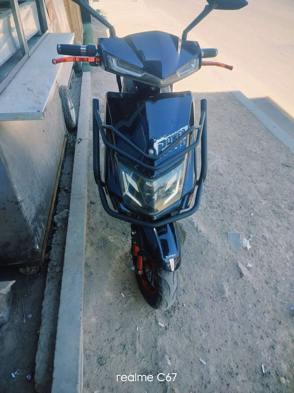 مرحبه دراجه شحن بوليس حديثه مدرعه 6بطاريات سرعه 80 مكاني البياع السعر 550 واتساب ***********
