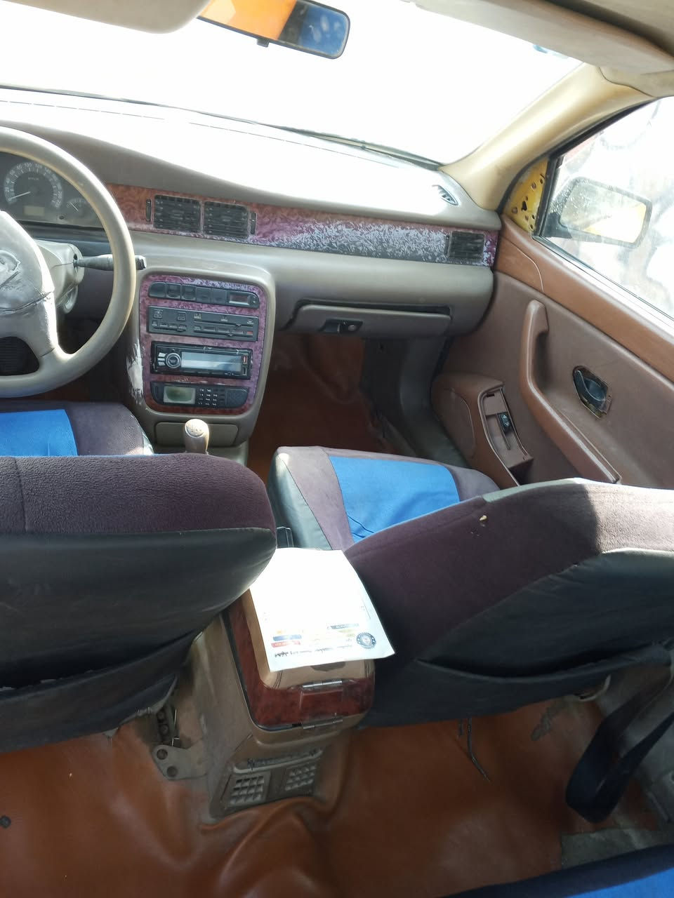 السلام عليكم..سمند ناطقة 2011 للبيع .. رقم واسط دولي.سنوية لل29 ..مصفرة هيئة وغرامات..مكينة بيها بخار قليل كير مكفول كهربائيات جاهزة السعر 18 العنوان  الصويرة  للاستفسار ***********
