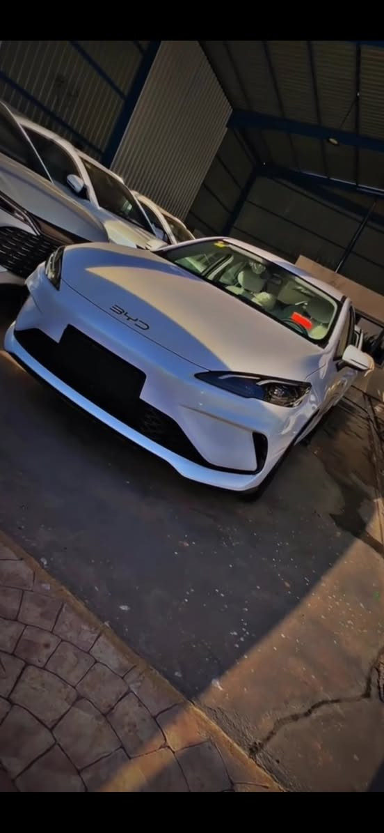 السلام عليكم للبيع سيل 5
ملاحضه سياره زيرو زيرو باسمي شديت لوحات وكامله تاخذه ثاني يوم احوله بسمك سياره 2025 رقمي ***********
