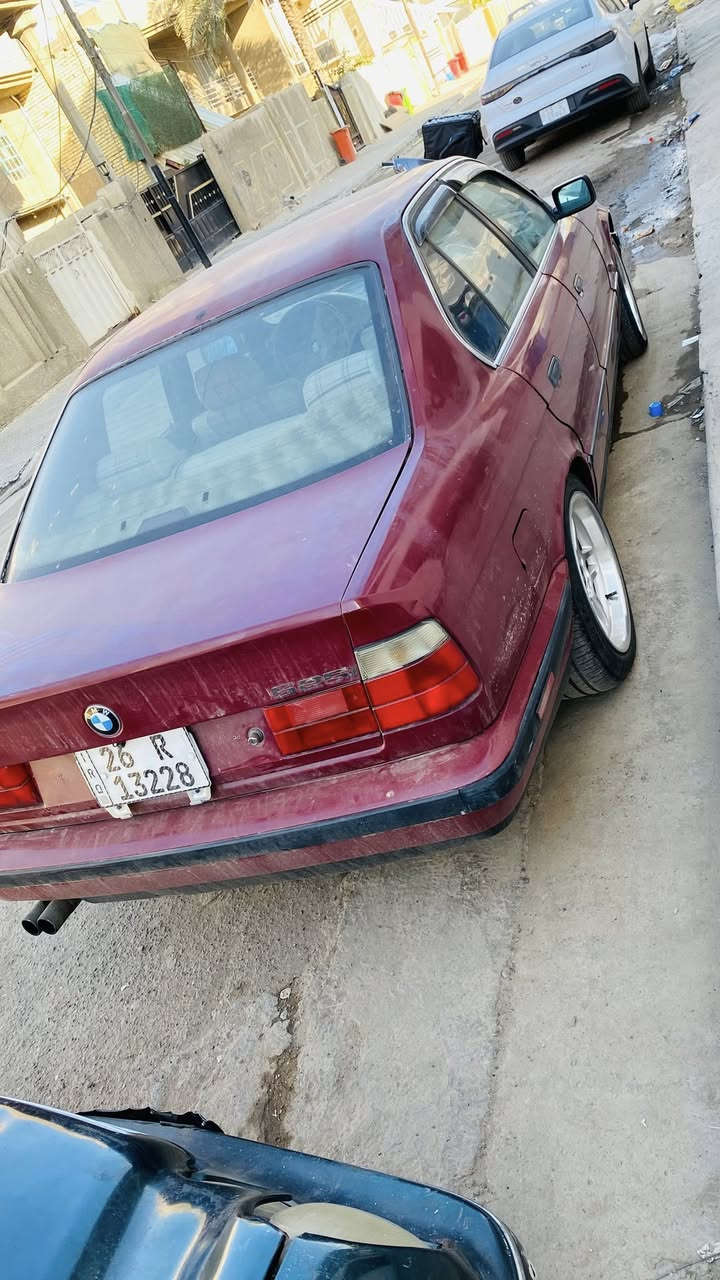 BMW525 20 مكينه
رقم دولي الجديد
داخل ابيض
فتحه شغاله 3 طكات 
شاشه صغيره+كامره خلفيه
كير عادي/محرك مفتوح/بي تبخير كلش قليل ويل M/ تايرات نضيفه
تبريد قطعتين ثلج
حماوه انساها جوه النص وي تبريد 
كهربائيات شغاله كلها
مكاني بغداد الدوره 
السعر ٤٢وبيها مجال للطيبين
مستعجل ع بيعتها رقمي ***********
