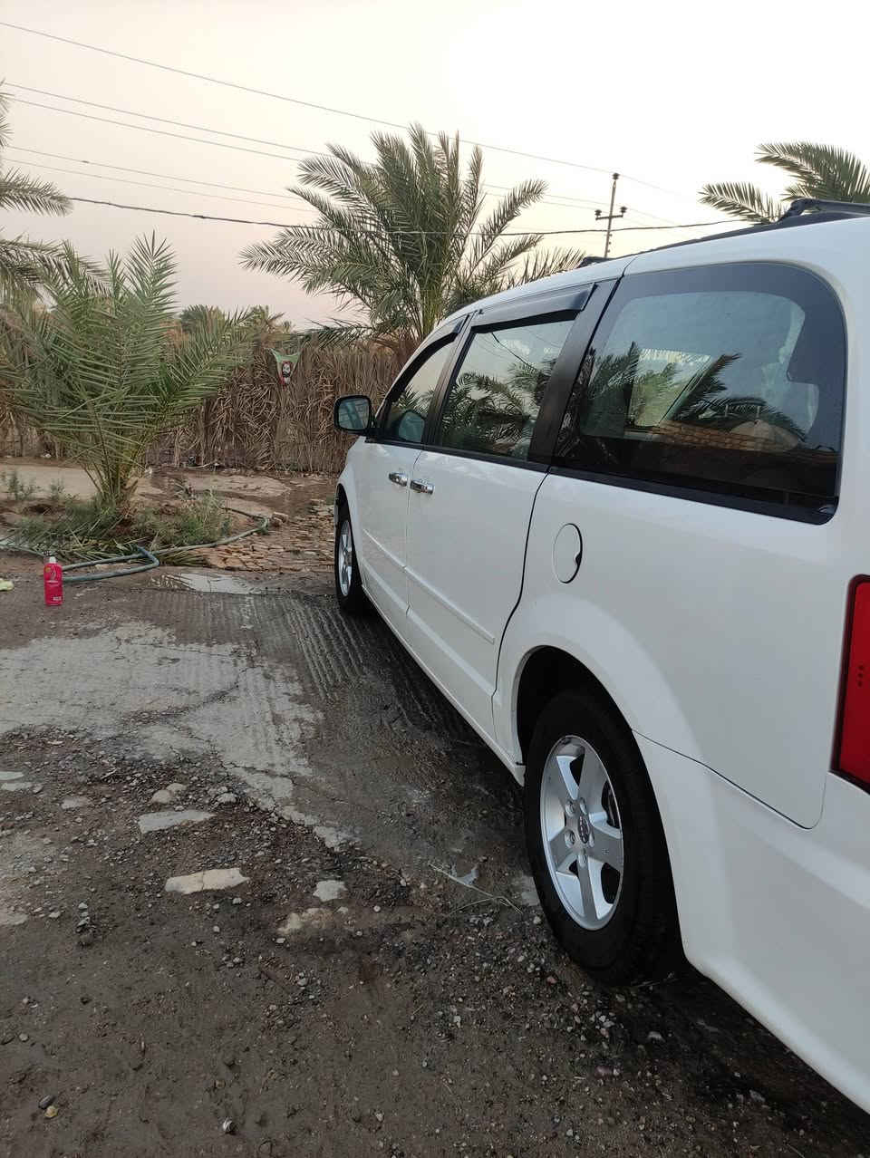 سلام عليكم دوج كرفان البيع موديل ١١ كلين كفاله مكينه كير حداديه مكان ميسان *********** السعر ١٢٥ وبيه مجال
