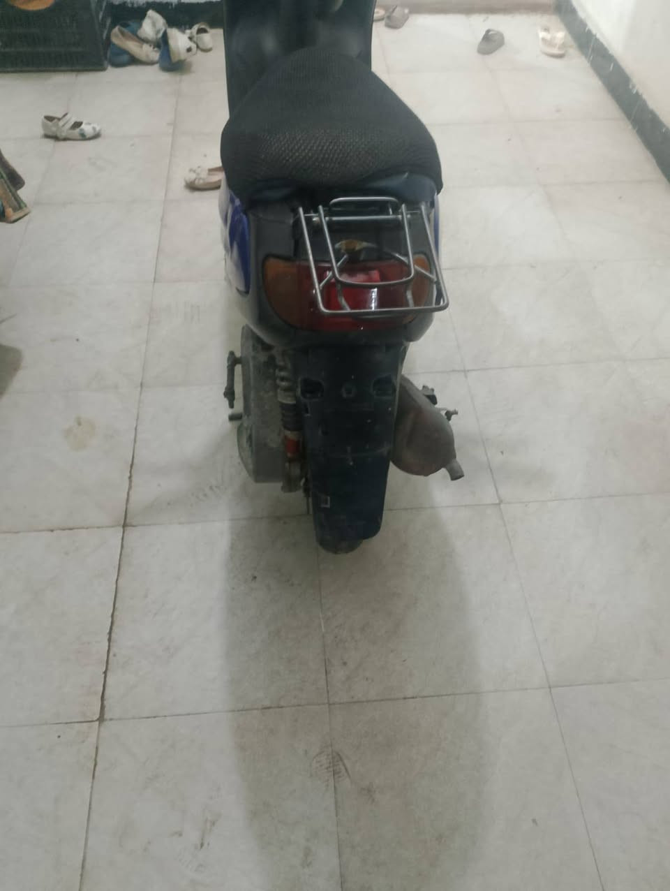 سلام عليكم دراجه للبيع منغولي نثيه نضافه فول 100%  اشاير لايت عاالي ناصي مكينه ما مفتوحه شرط 350وبيها مجال  مكان ناصريه مركز المدينه شراي يدخل خاص مو شراي لا يراسل رقم الهاتف ***********
