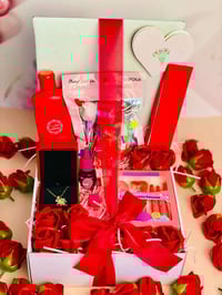 هدايا عيد الحب • بوكسات فخمة • توصيل لجميع المحافظات