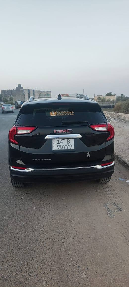 السلام عليكم للبيع جمسي تيران موديل 2024 فول مواصفات حادثه حافه البنيد تعديل بارد. فقط بدون صبغ بدون تبديل ماشيه 10الاف السياره جديده وجاهزه رقم بصره باسمي اي استفسار اتصل على الرقم ***********
