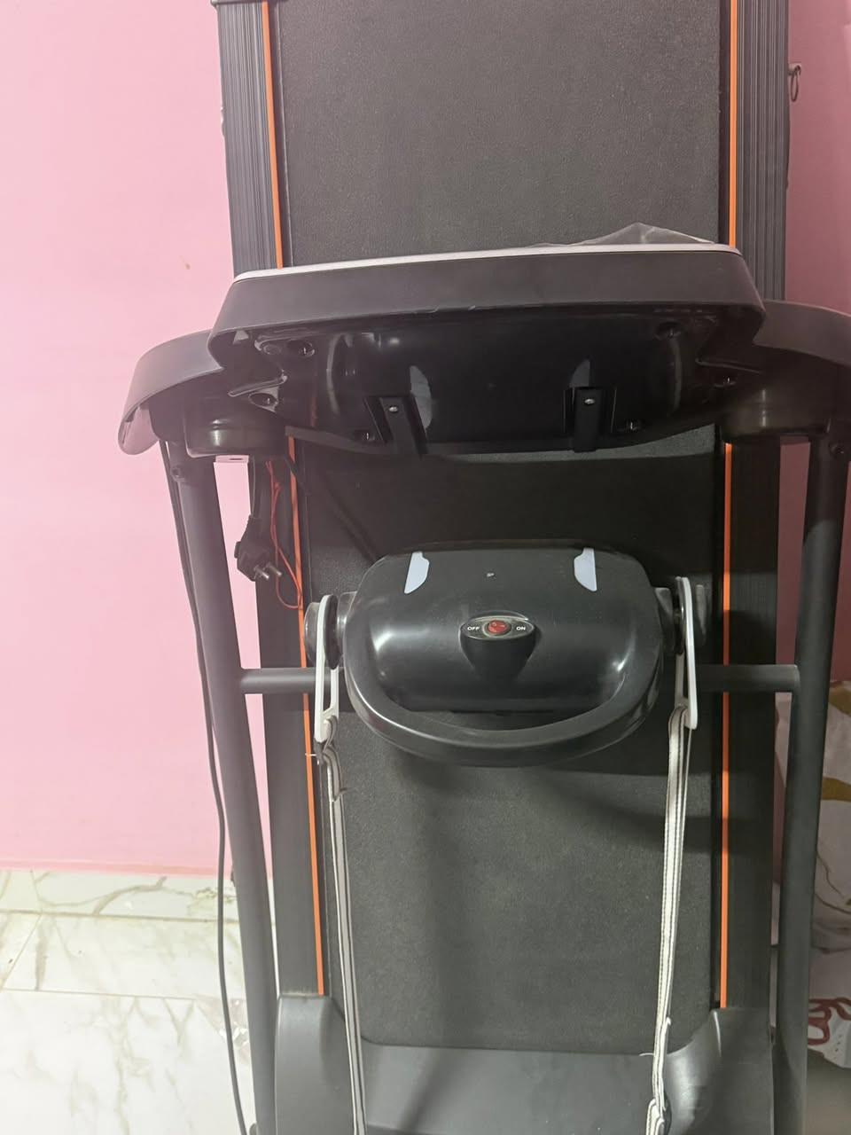 الوزن 130بلضمان5سنوات موتور بقوه 3حصان
شاشه ديجيتال بها عدادات لقياس
السرعه والمسافه والزمن ونبضات
القلب والسعرات الحراريه وقياس
نسبه الدهون
سرعتها من 1 الى 10كيلو متر فى الساعه
المشاية مزوده mp3وسماعات
استريووUSP
مزوده speed hand لامكانيه
التحكم فى السرعات اثناء الجرى
و12 برنامج سراعات للمتمرن


**إذا كنت صاحب هذا الإعلان وتريد حذفه لأي سبب، رجاءا أرسل رسالة إلى الدعم الفني**