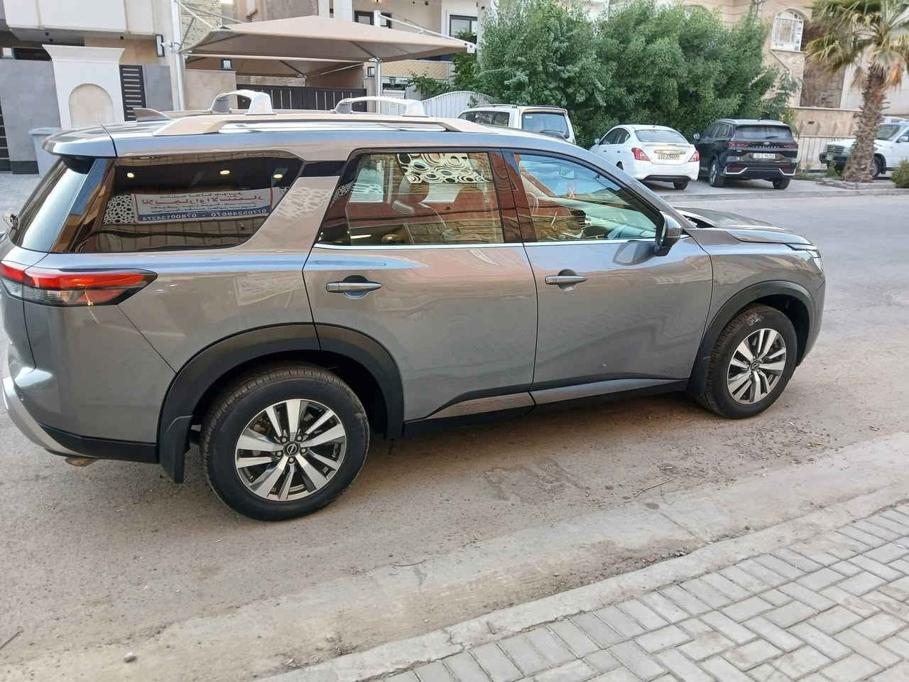 نيسان بافندر ٢٠٢٢ وارد امريكي ماشيه ٣٨ ميل فول مواصفات من عده الفتحة بيها ٣ قطع صبغ بدون ايرباك السياره مابيها اي نقص  باسمي مكاني بغداد
***********
