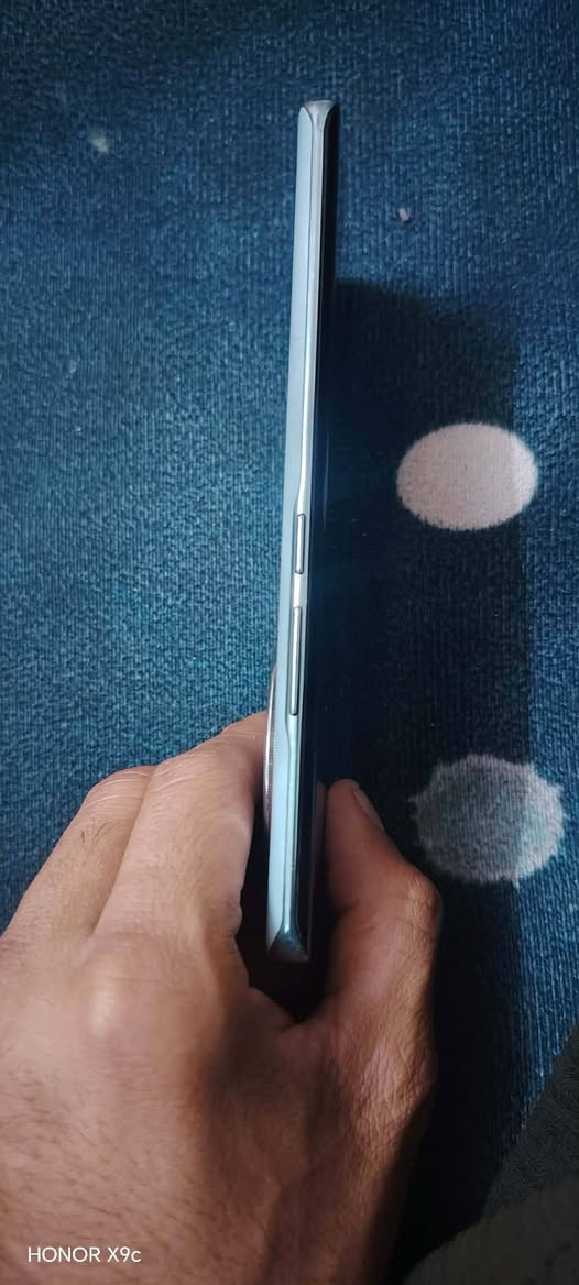 السلام عليكم ورحمة الله وبركاتة متاح جهاز HONOR x9c مبدل جام مال كامرات خارجي انطيك شرط ذاكرة 256+رام12+12بطارية 6600 السعر 250قفل قفل مكاني موصل


**إذا كنت صاحب هذا الإعلان وتريد حذفه لأي سبب، رجاءا أرسل رسالة إلى الدعم الفني**