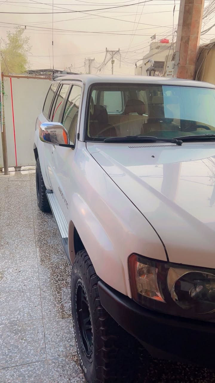 نيسان باترول سفاري موديل 2018 رقم بغداد  مكفوله السياره مكان بغداد سعر 290 وبيها مجال شي قليل  رقمي ***********
