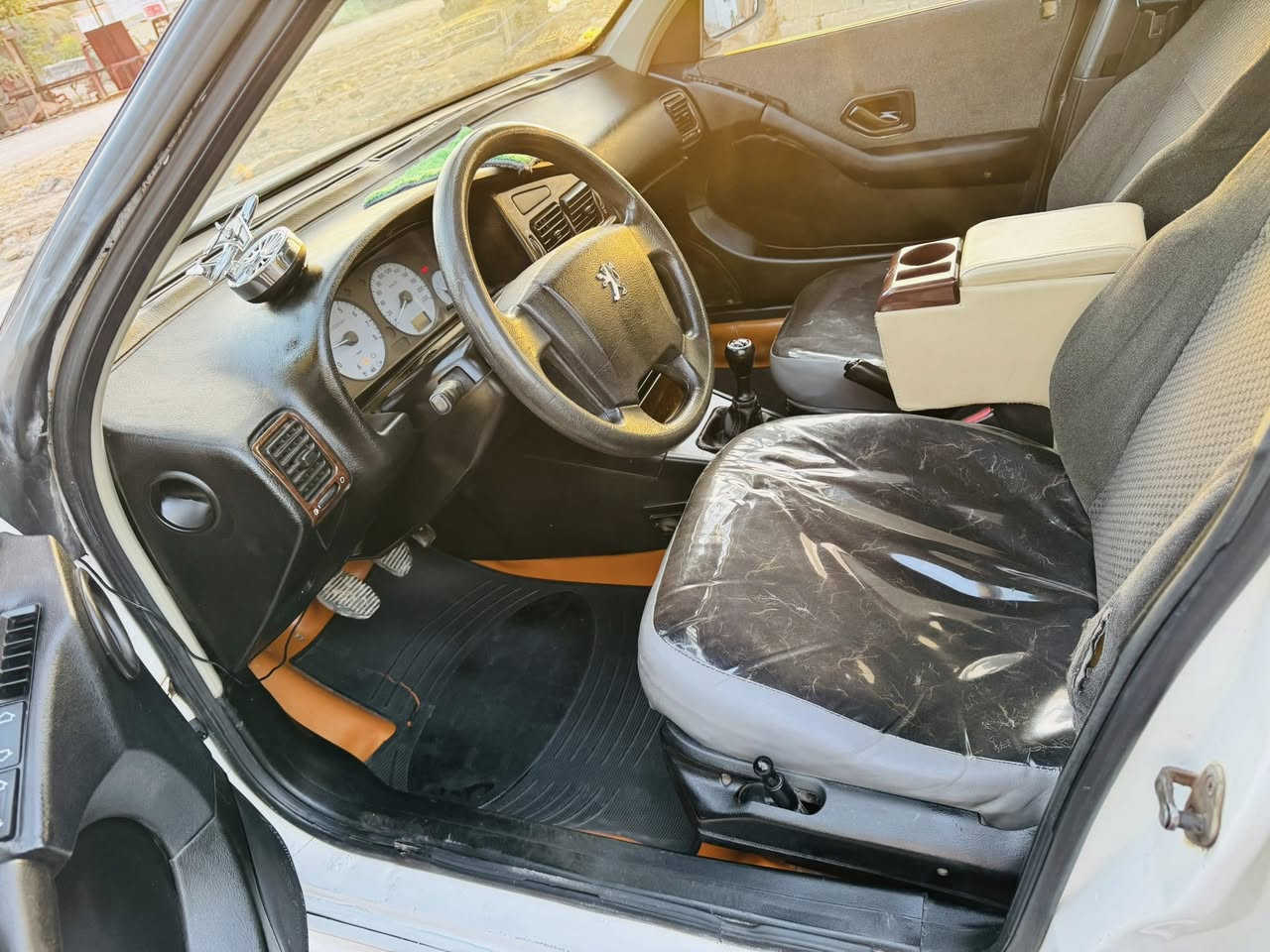 سلام عليكم
بيجو بارص 2011كفاله عامه فقط دوايرمعمره مكفوله ضربه وصبغ وتبديل رقم بغداد بسمي سياره جاهزه من كلشي تخم تاير جديد حداديه جديه مشط جديد سياره دينار ماتصرف عليه

ماشيه 150k/m مكاني حله بابل مركز مدينه الشراي يتصل 

***********

السعر 50وبيه مجال
