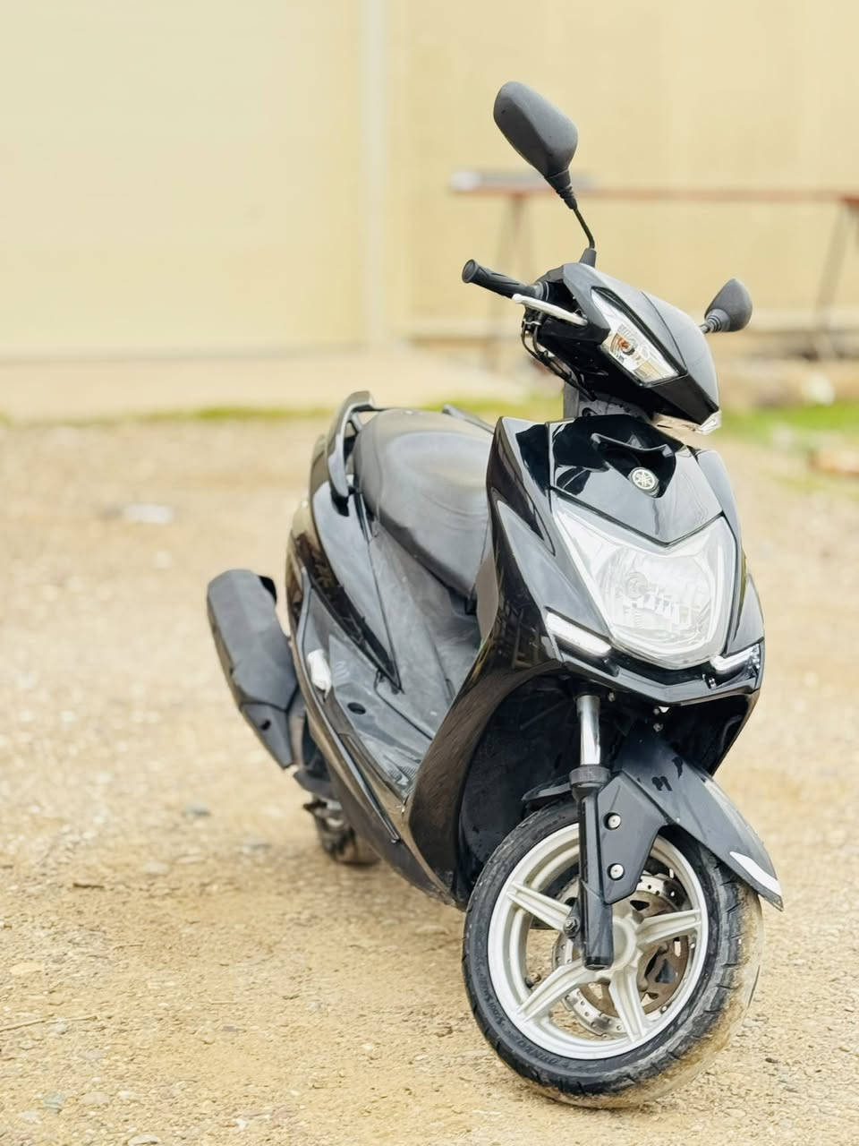 السلام عليكم 🙋🏻
دراجة سكنس شمعه حديث للبيع
-
الدراجة جديده وكلها بلاد
ابيعها كفاله من التاير للتاير من كلشي اكفلها الك 
-
للتواصل *********** 📞
مكان الدراجة /بغداد/ الراشدية📍
