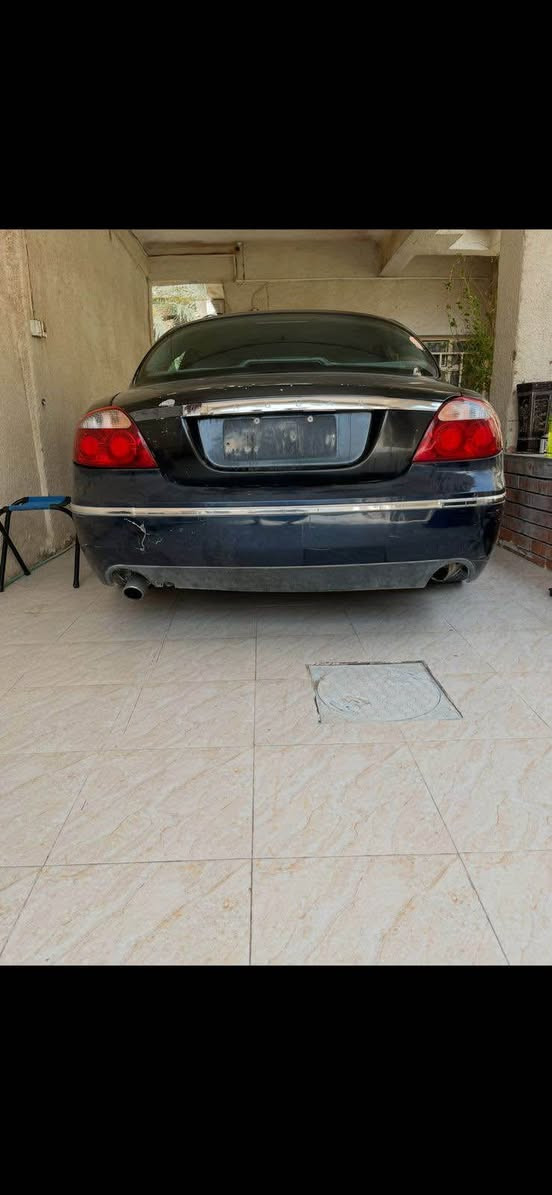 سلام عليكم جاكوار S Type موديل 2007
رقم بغداد الجديد باسمي سنويه إلى 2030
بيه حادث فقط المدكر الخلفي واضح بالصور
وباقي السياره مكفوله و مواصفته واضحه بالصور
السياره بيه محرك بطه 3000 وكاسره رنكات
يعني يراد اله محرك وحداديه عامه 
السعر 70 ورقه وبيه مجال قليل
هاتف *********** البصرة, العراق
