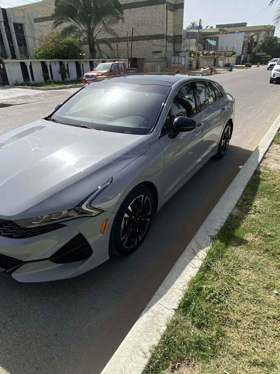 السلام عليكم
موديل 23 حادثها بسيط بدون ايرباگ الچاملغ والصندوگ نفسها مصبوغات رقم بغداد باسمي فول مواصفات للاتصال *********** سعرها 195 مكاني بغداد السيدية
