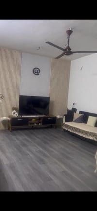 ١٠٠م • كراج • سويت حمام