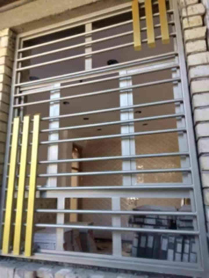 السلام عليكم 
حداد جوال تصليحات الأبواب الخارجيه والداخليه والسقائف ومحجر الدرج تغليف زجاجي مناور والسقائف بنواعها داخل بابل مستعدون لعمل جميع انواع الحدادة 
ابواب شبابيك قمريات جينكو كيسبان سندويج محجرات دروجة كابون 
برودكس واجهات درج طوارء 
اتصل او راسلني على الوات ساب  
*********** حلة, بابل
