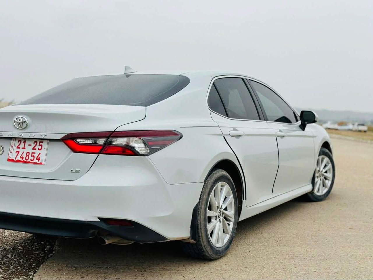 Toyota Camry LE 2024
کامـری LE ئەمریکی 
ڕەنگ : off white 
ماوەی ڕۆشتن : 13,000 Mil
جۆری بزوێنەر : 2.5L  
ئەیرباگی دەشبول نەتەقیوە
 تەنها شان و سوکان تەقیوە بیلاد بۆی دانراوەتەوە سیستەمکراوە  
سەیارەکە شخال و ڕادارە
سەیارەکە کاتیە سێ مانگی لەگەڵە   سعر  ٢١٥معامله  ژماره*********** كالار, السليمانية
