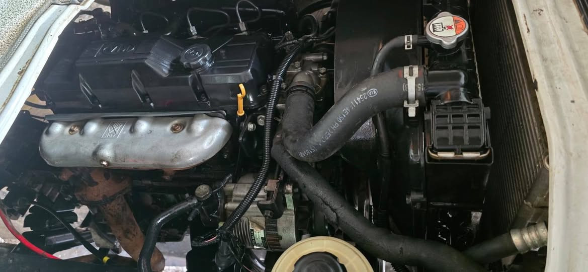 السلام عليكم كيه فحل 4000 موديل 21 سياره جديده وجاهزه مكينه كيرر حداديه تخم تاير جديد عده بارد بل الربع صوب لسايق بكد لصبع قليل كلش لسعر 165 وبيه مجال مكان السياره بابل الكفل ***********
