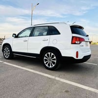 من رخصة الادمن المحترم كيا سورنتو للبيع او مراوس موديل 2014خليجي كفاله...