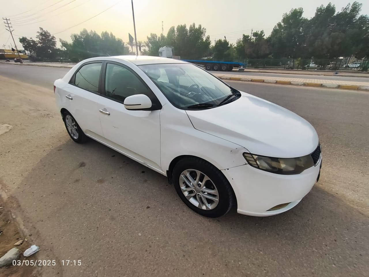 سلام عليكم للبيع سيراتو مديل ١١ رقم اربيل كير مكينة تبريد كله جاهز شرط المكينة بلادي ممفاوحة السياره بيهة فقط بنيد مصبوغ بلادي نفسة بدون داخل والباقي مكفول مكاني النجف الاشرف السعر ٩٢ وبيهة مجال قليل كلش للاستفسار الاتصال ***********
