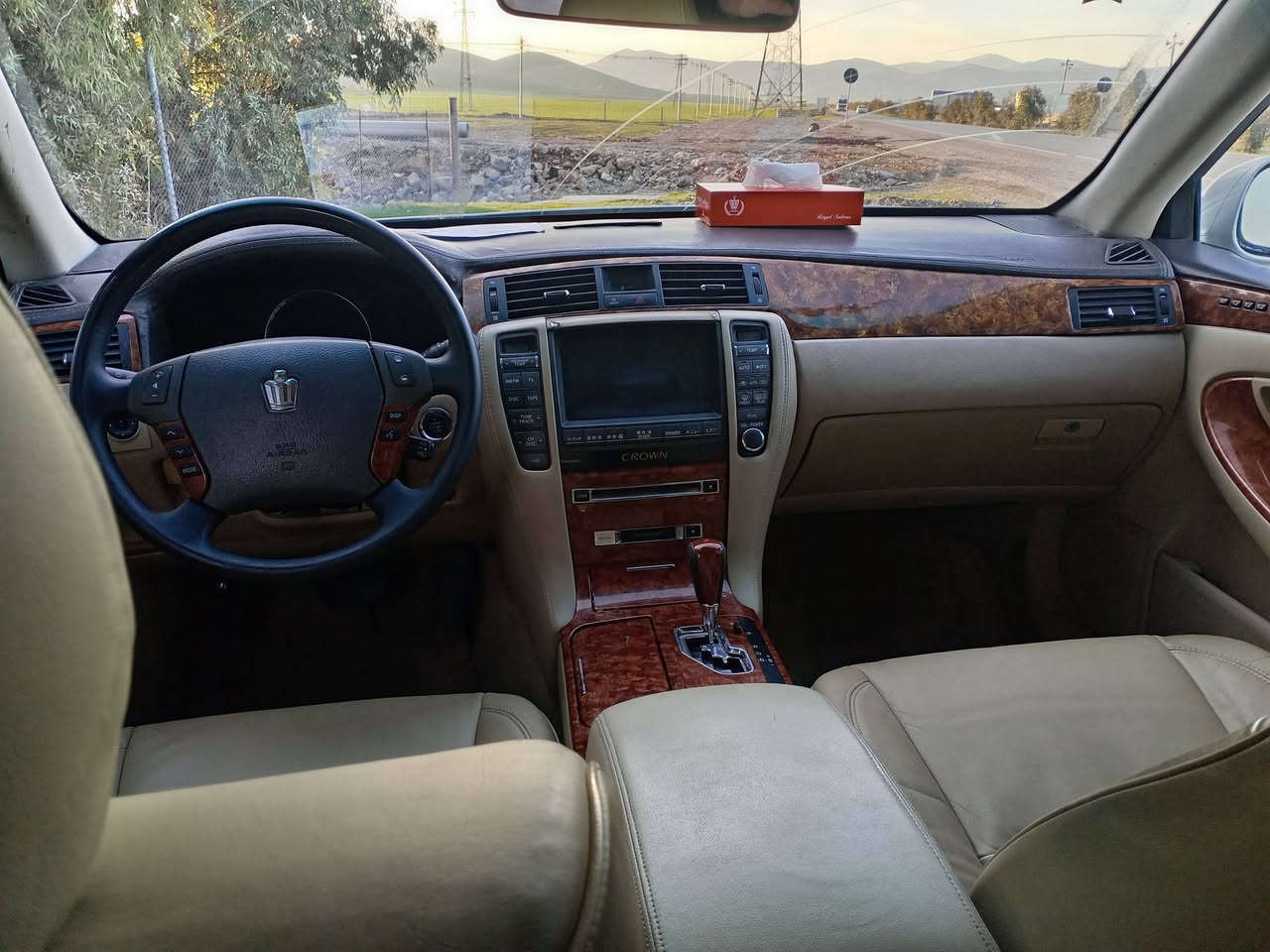 بەناوی خوای گەورە
شاهینە موس2005
گێڕو مەکینە گەورە بێ دووکەڵ فول مۆسەفات بێ سڵاید چوارکوشن کارەبا پەردە سەلاجە کوشن جڵد  ئاوینە ئیشارەت  حاسەو کامێرە یەک پارچە وپەڵەیەک بۆیاخی هەیە ڕەسمی سۆنەرم داناوە .
نرخ58کەمێک ماعملە
شوین سەیدسادق
***********
***********
